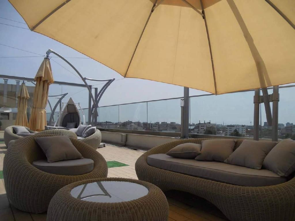 Marshal Garden Hotel Bucarest Exterior foto The Sky Bar